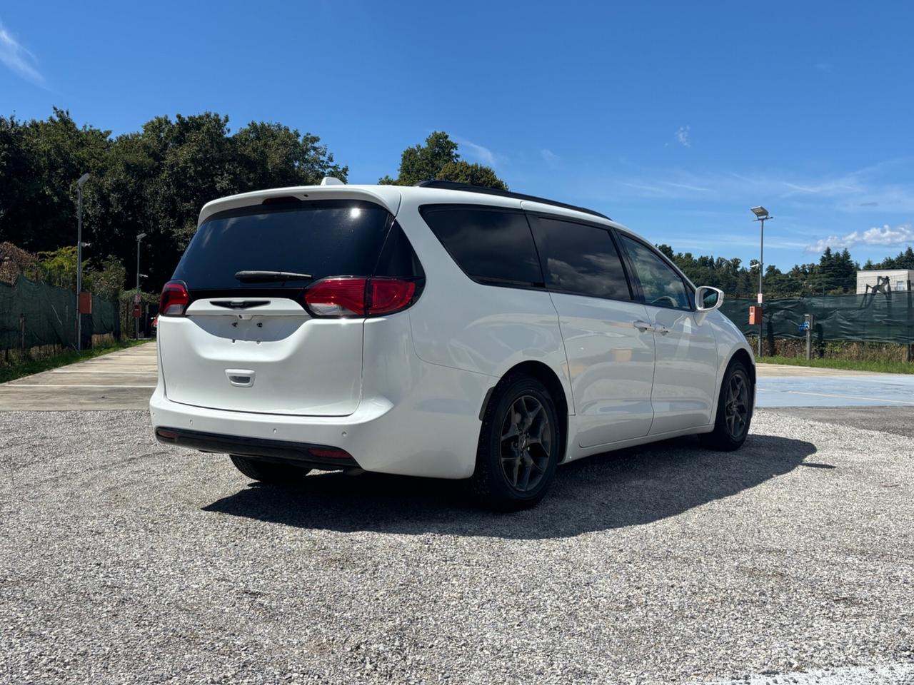 Chrysler Pacifica touring gpl full optional