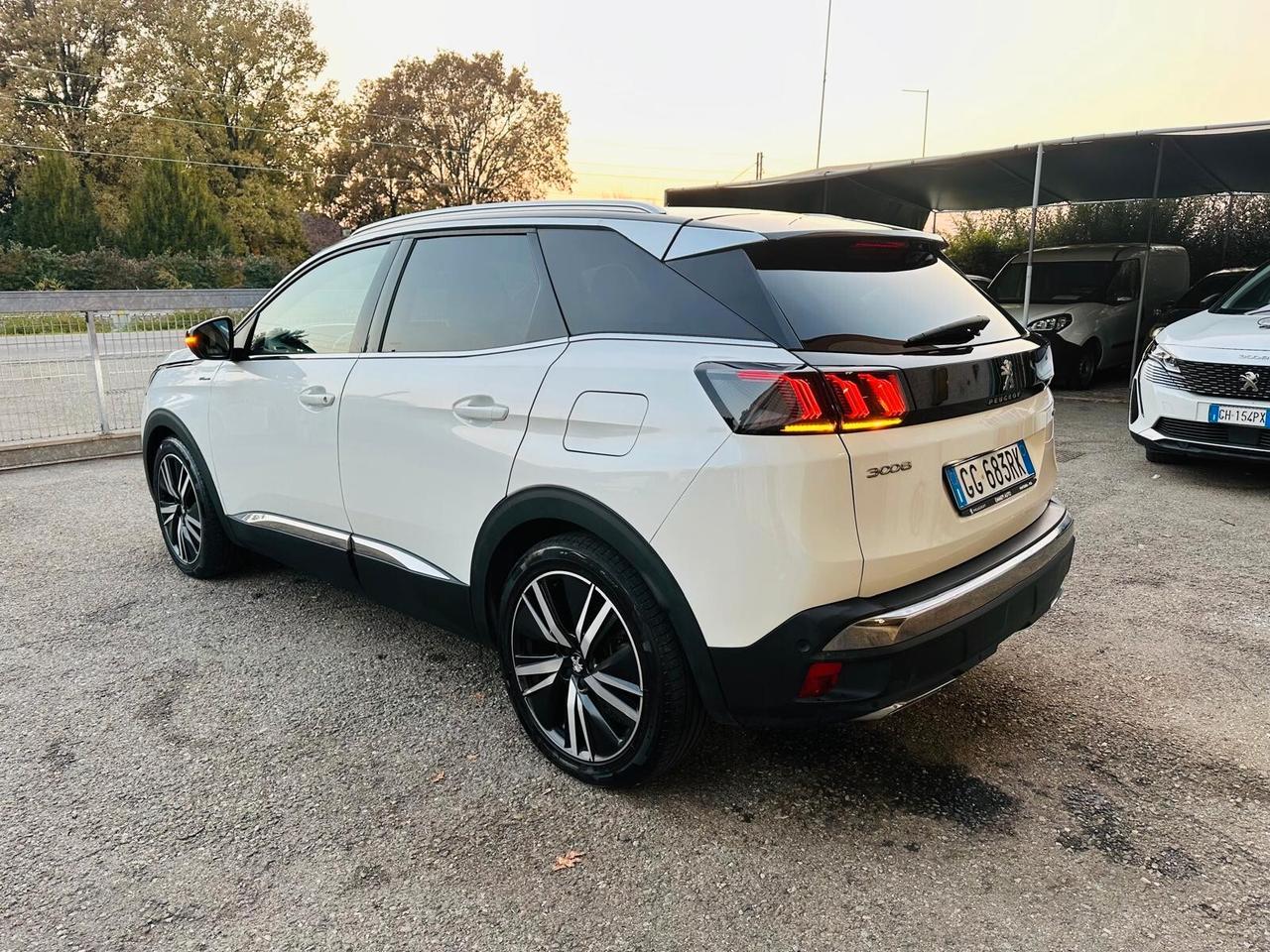 Peugeot 3008 Hybrid 225 e-EAT8 GT
