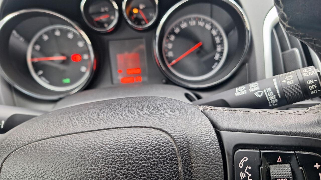 Opel Astra 1.4 Turbo 140CV 5 porte GPL Tech Cosmo