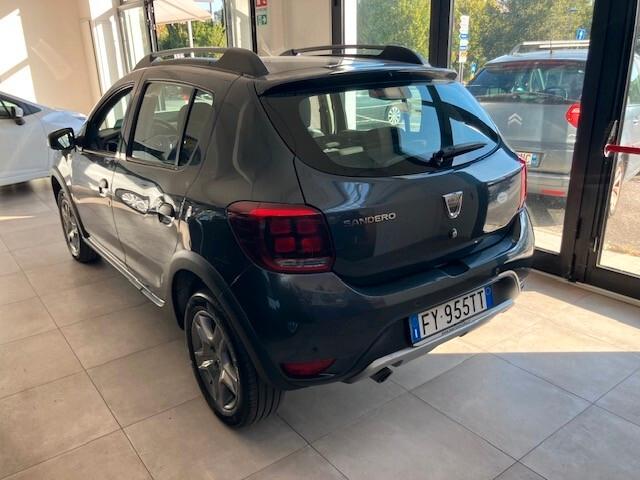 Dacia Sandero Stepway 1.0 TCe 100CV ECO-G 15th Anniversary