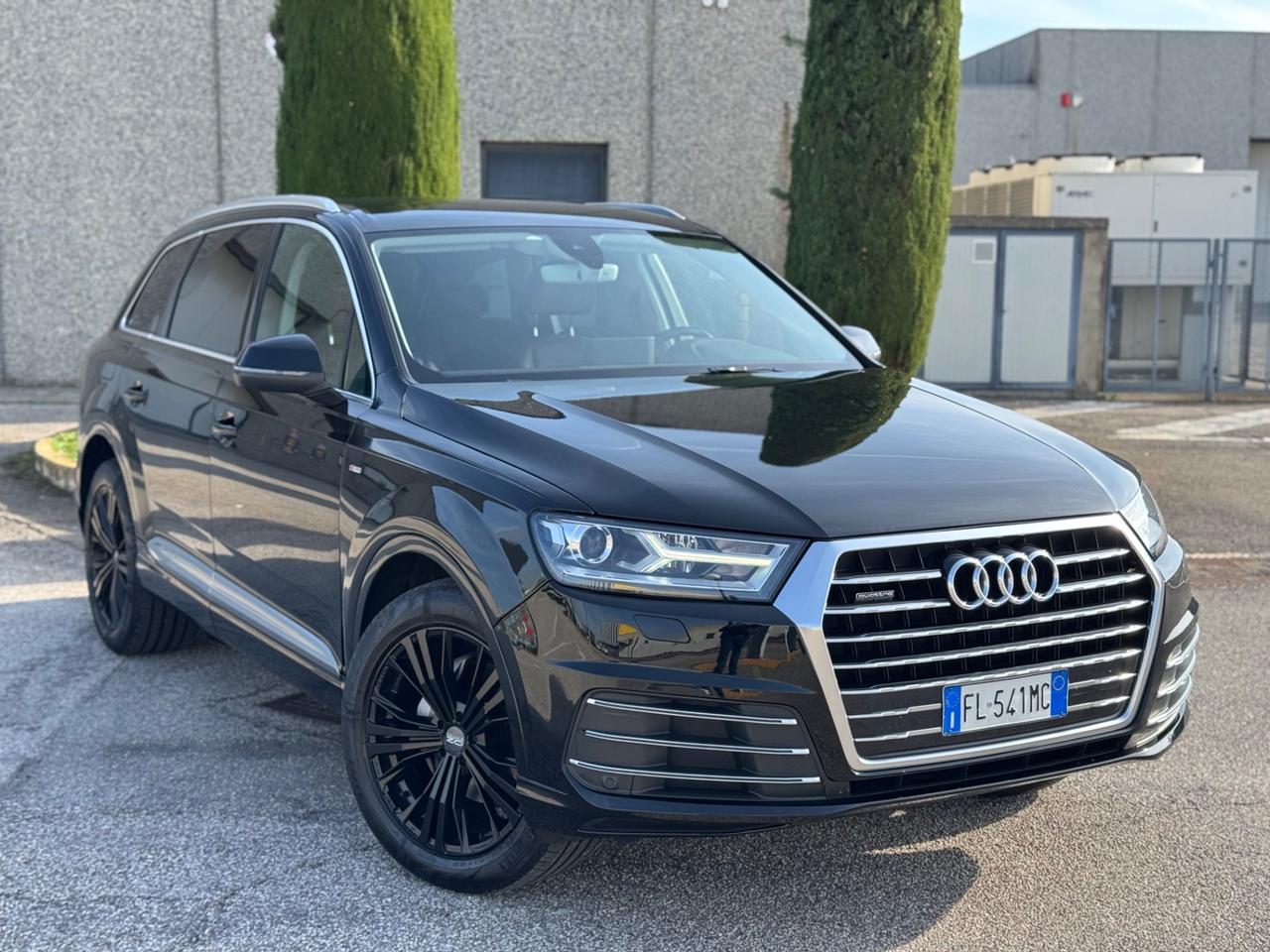 Audi Q7 3.0 TDI 218 CV Gancio Traino