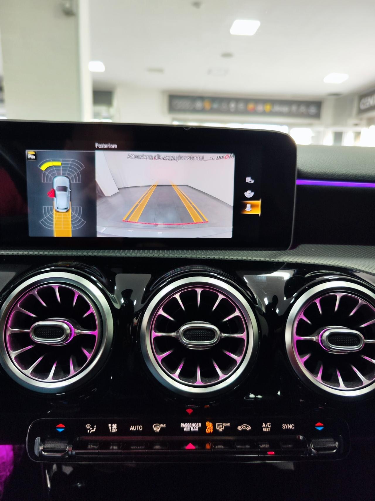 Mercedes-benz A 180 116CV Premium Amg LED