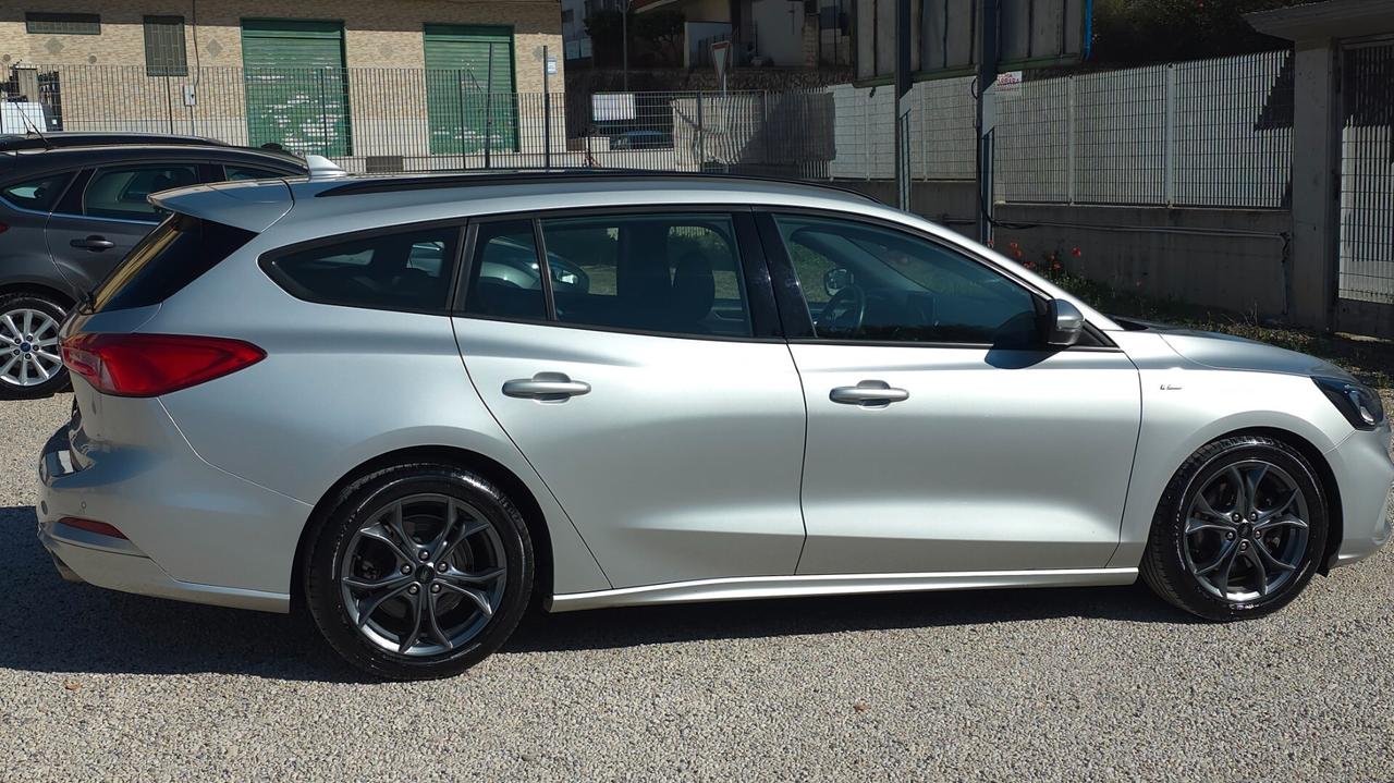 Ford Focus 1.5 EcoBlue 120cv ST-Line