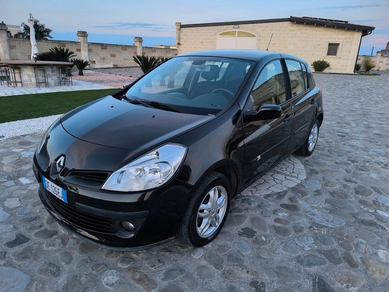 Renault Clio 1.5 dCi 5 porte Le Iene perfetta