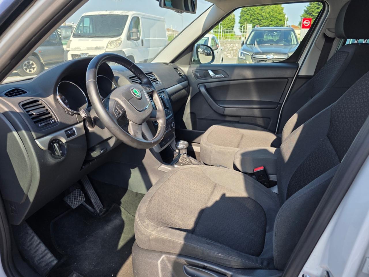 Skoda Yeti 2.0 TDI CR 140CV DSG 4x4 Elegance