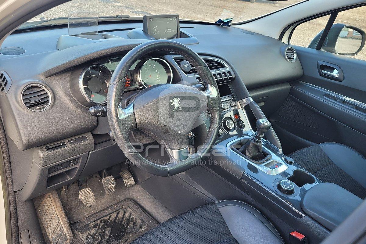 PEUGEOT 3008 1.6 HDi 115CV Business