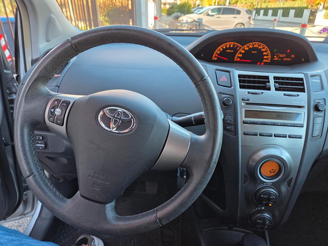 Toyota Yaris - 2010