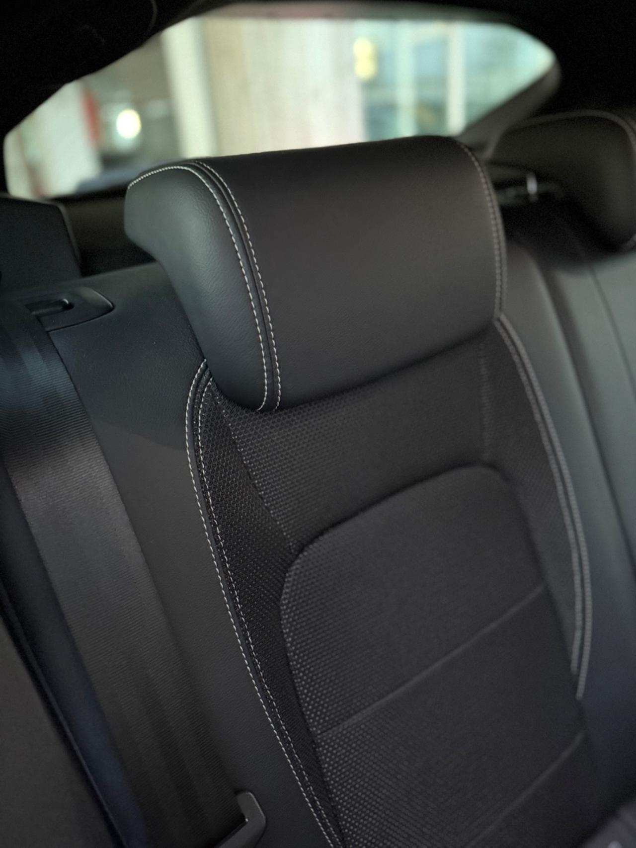 Jaguar E-Pace 2.0D 180 CV AWD R-Dynamic