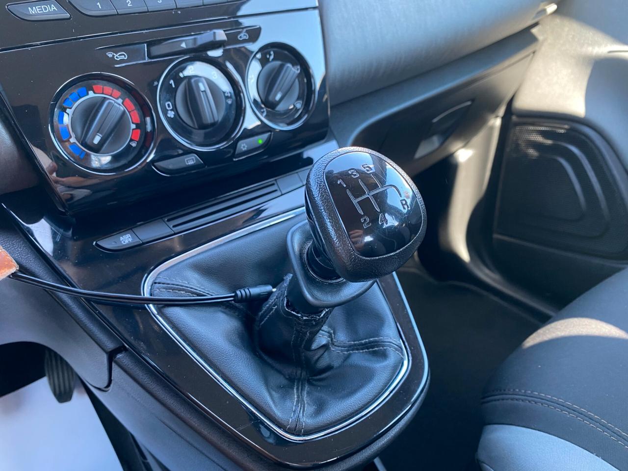 LANCIA Ypsilon 1.2 Benz. NEOPATENTATI GARANTITA