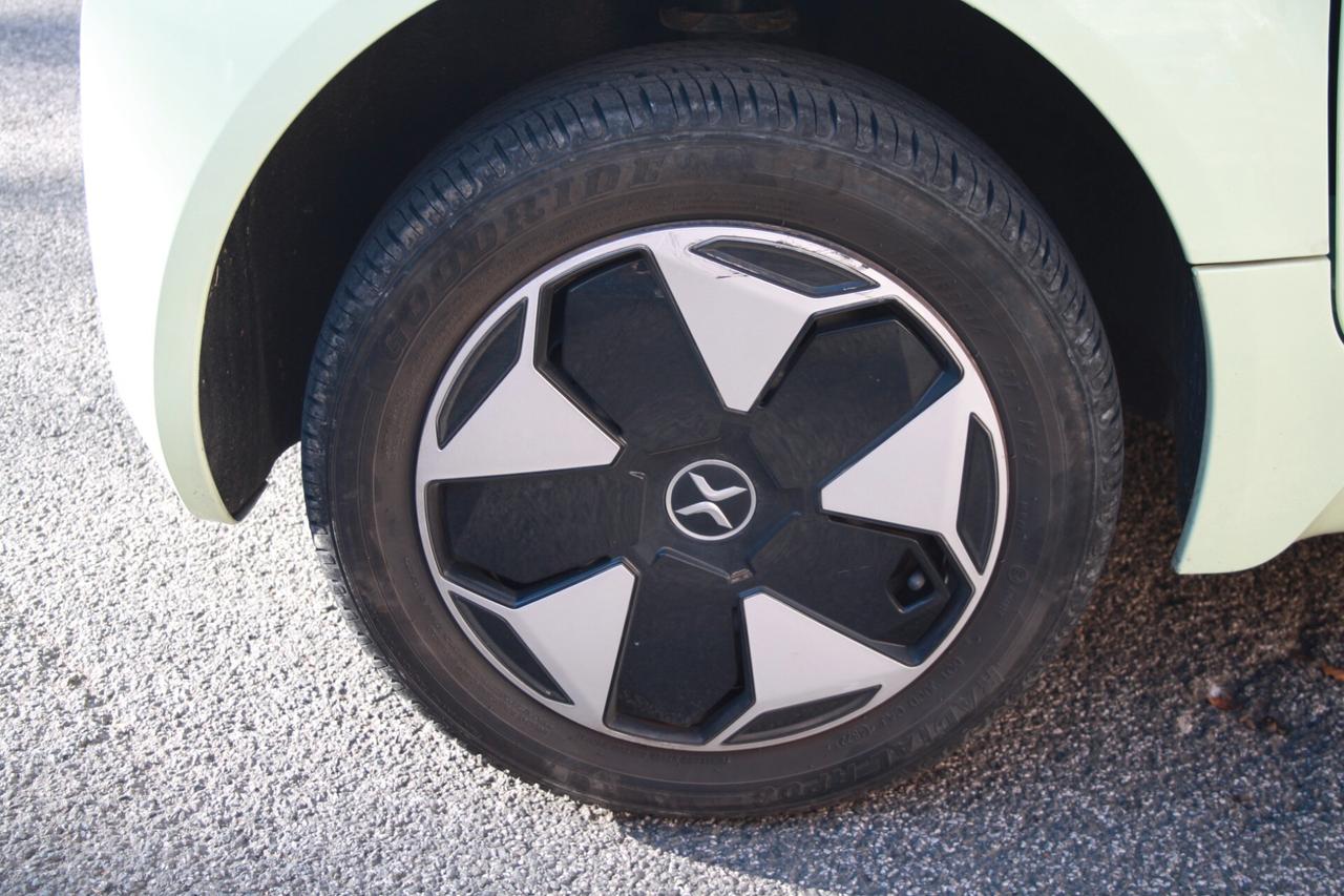 XEV YOYO Yoyo Easy Restyling MY'24 130 KM AUTONOMIA