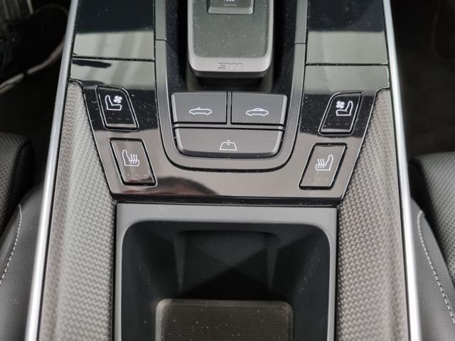 PORSCHE 911 Turbo S Cabriolet 650 cv