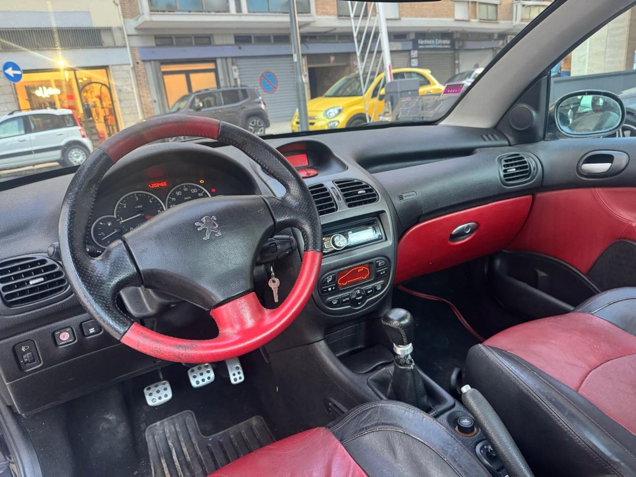 Peugeot 206 1.6 CABRIO NEOPATENTATI