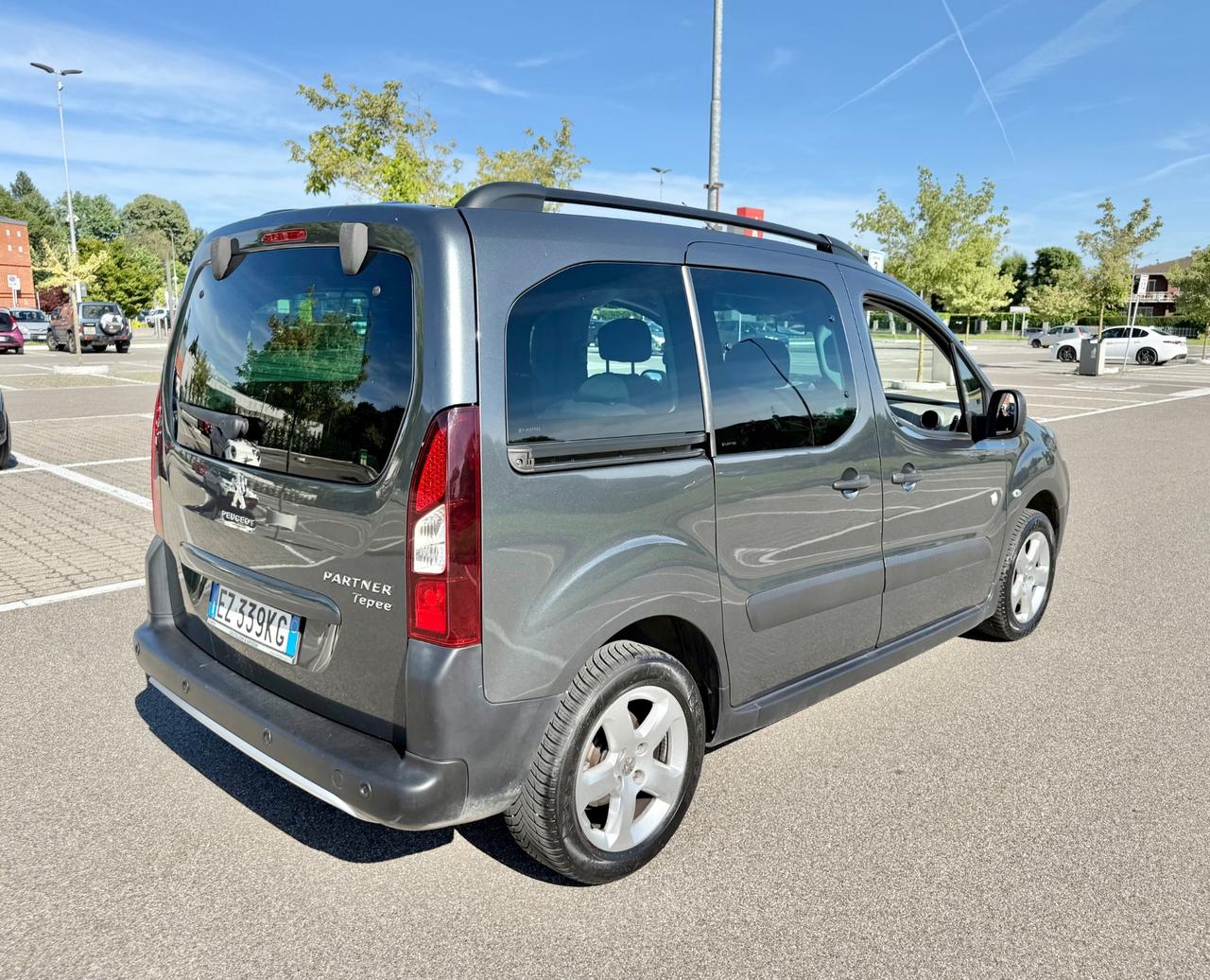 Peugeot Partner Tepee 1.6 HDi 92CV 5Posti*Sensori*Aux*Cerchi