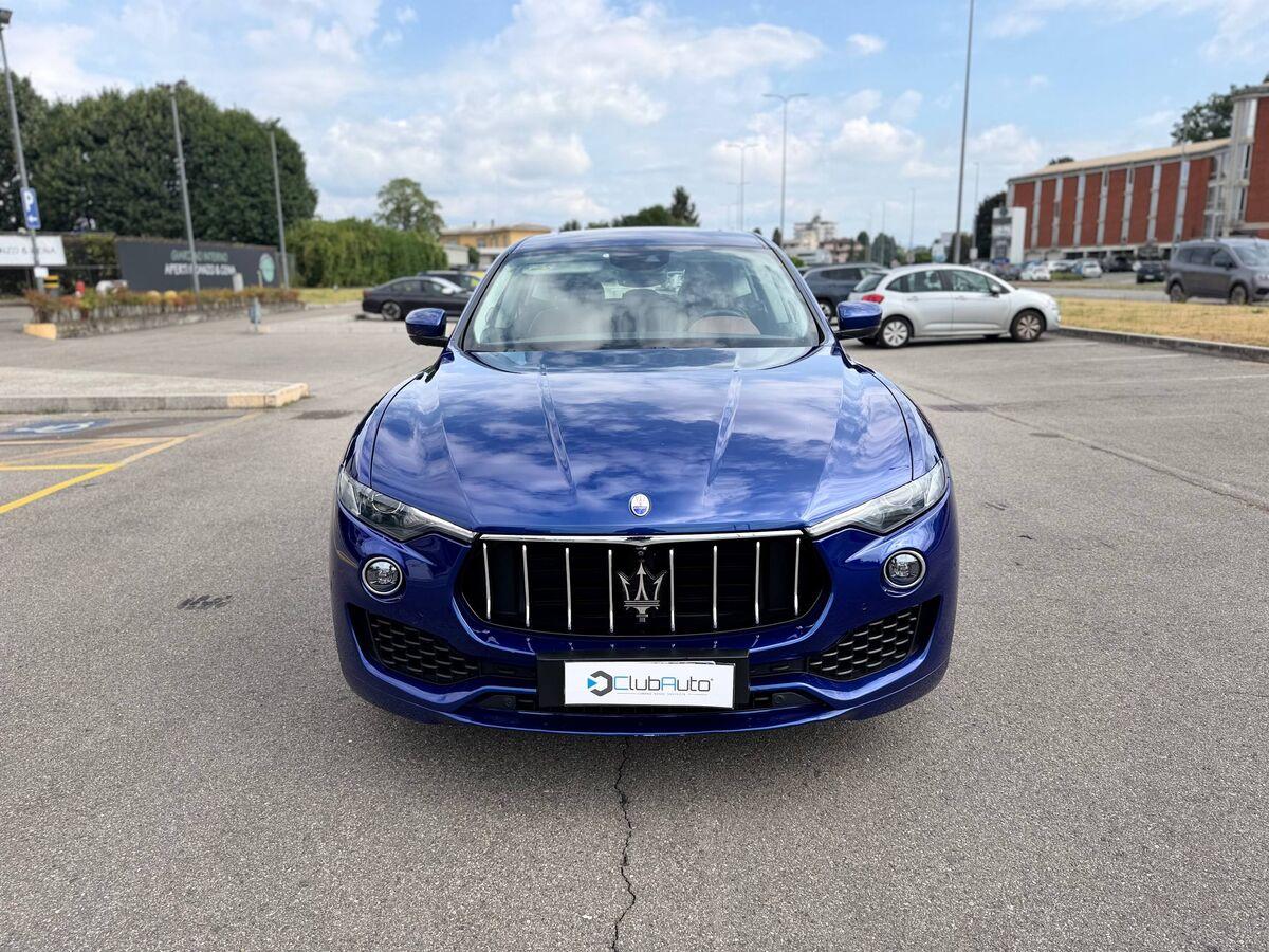 Maserati Levante 3.0 V6 275cv auto