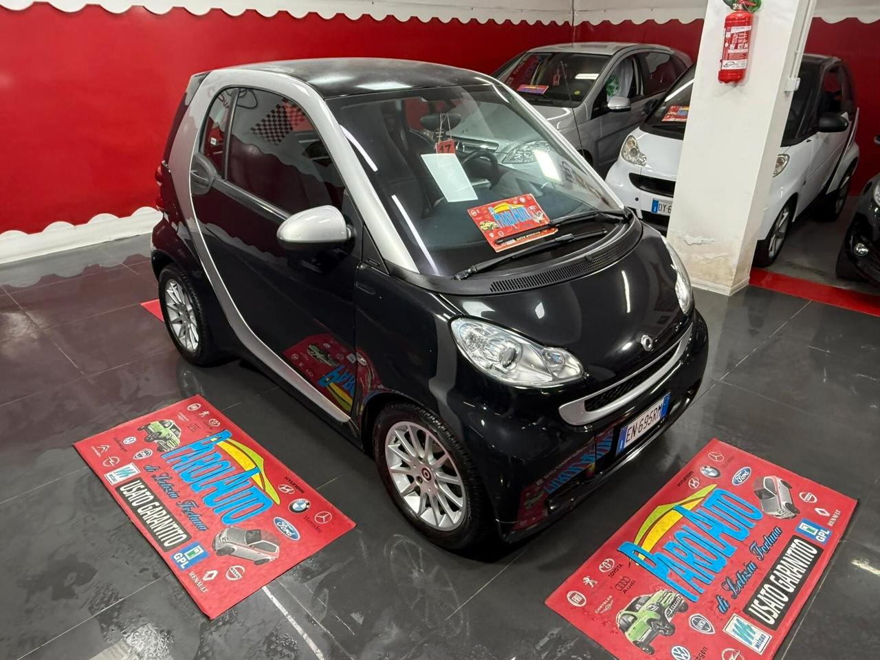 Smart ForTwo 1.0 71cv coupé - 2011