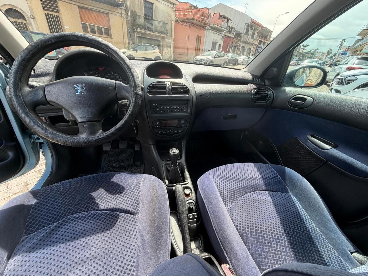 Peugeot 206 1.6 HDi 110cv 5p. XT