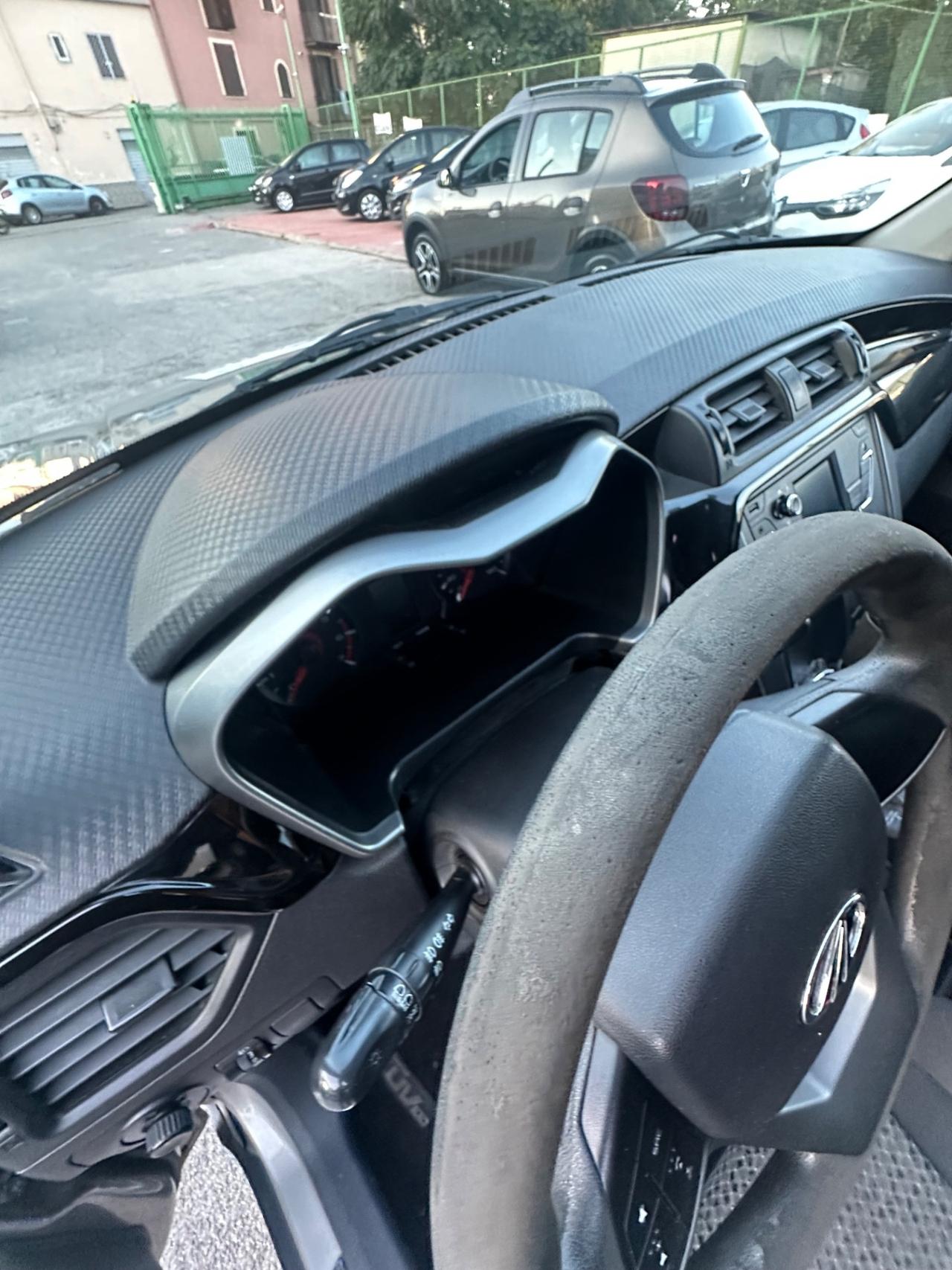 Mahindra KUV100 1.2 VVT M-Bifuel(GPL) K8