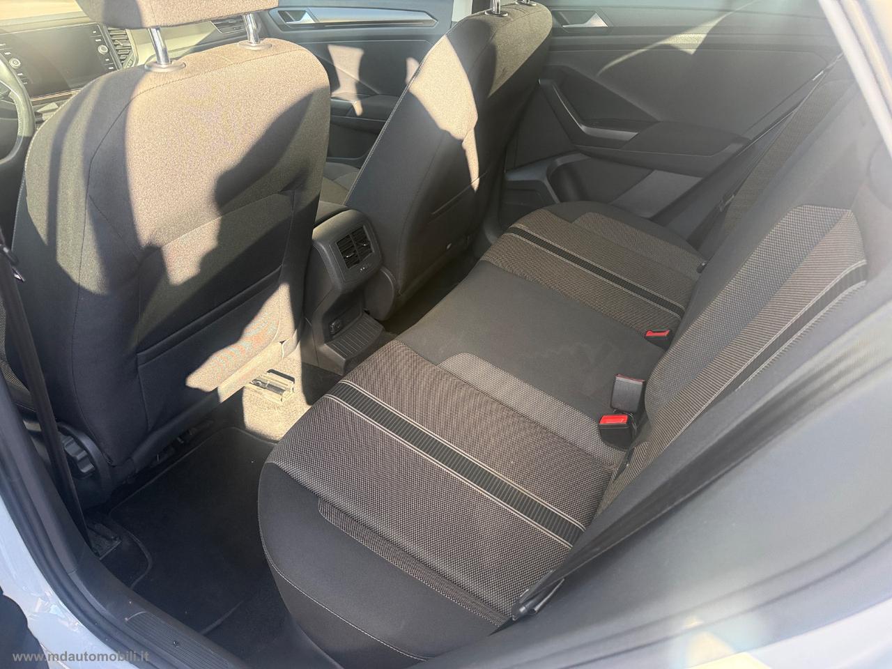 VOLKSWAGEN T-Roc 1.0 TSI 115CV Advanced BMT VIRTUAL LED STUPENDA