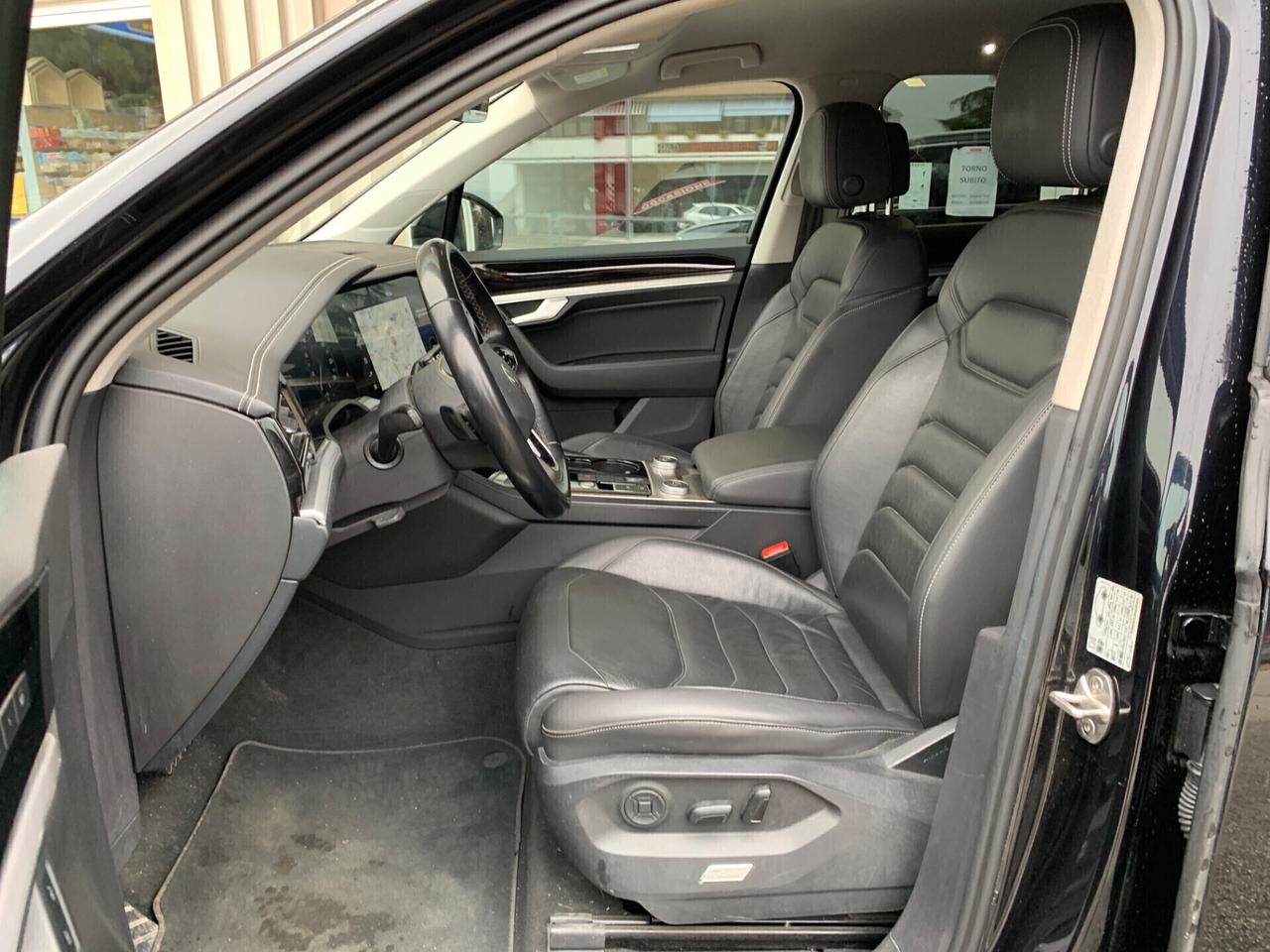 VOLKSWAGEN TOUAREG 3.0 V6 TDI 231 CV 4MOTION R-LINE