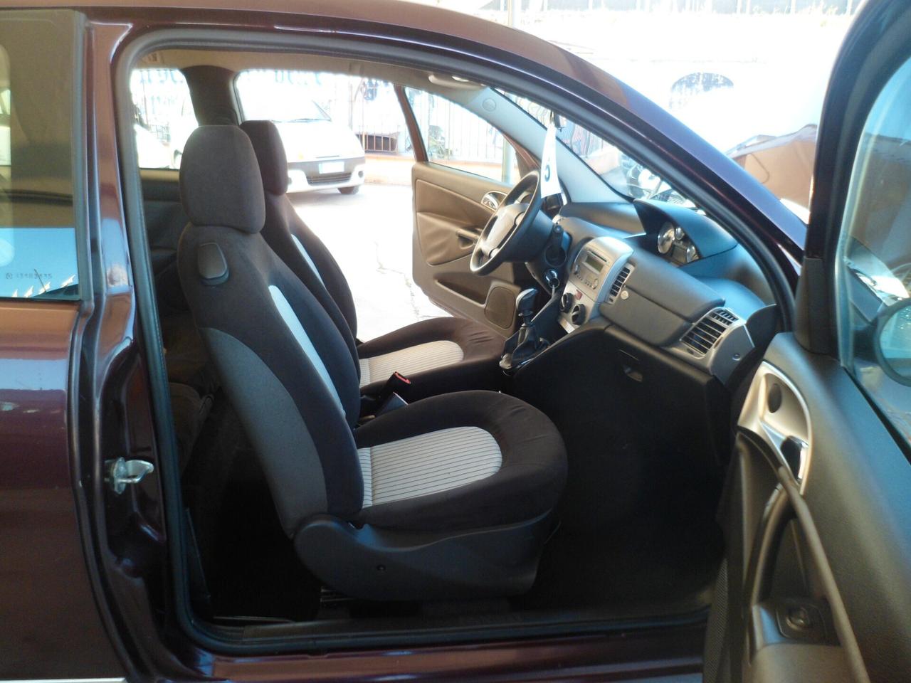 Lancia Ypsilon 1.2b solo km131000 full 08