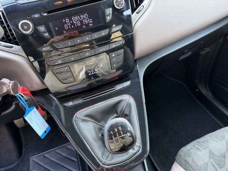 Lancia Ypsilon 5 Porte Ypsilon 1.2 8v Platinum 69cv E6
