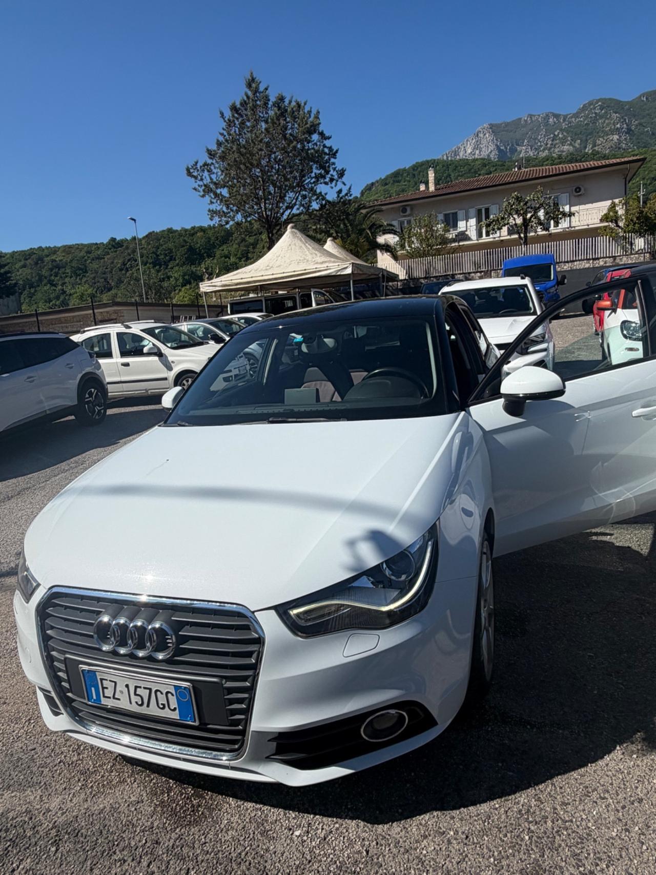 Audi A1 1.6 TDI S tronic Ambition