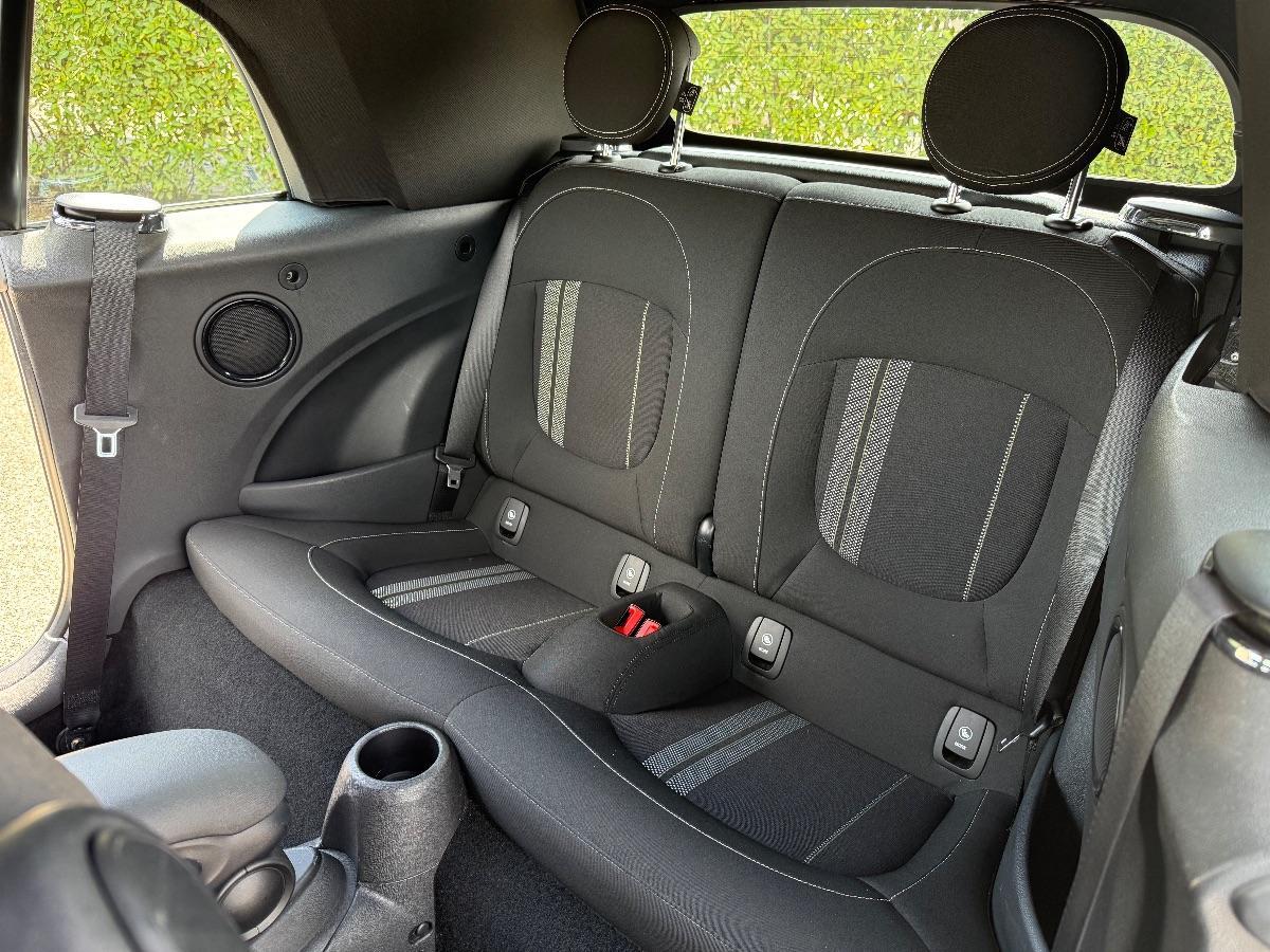 Mini Cooper 1500 D Cabrio;