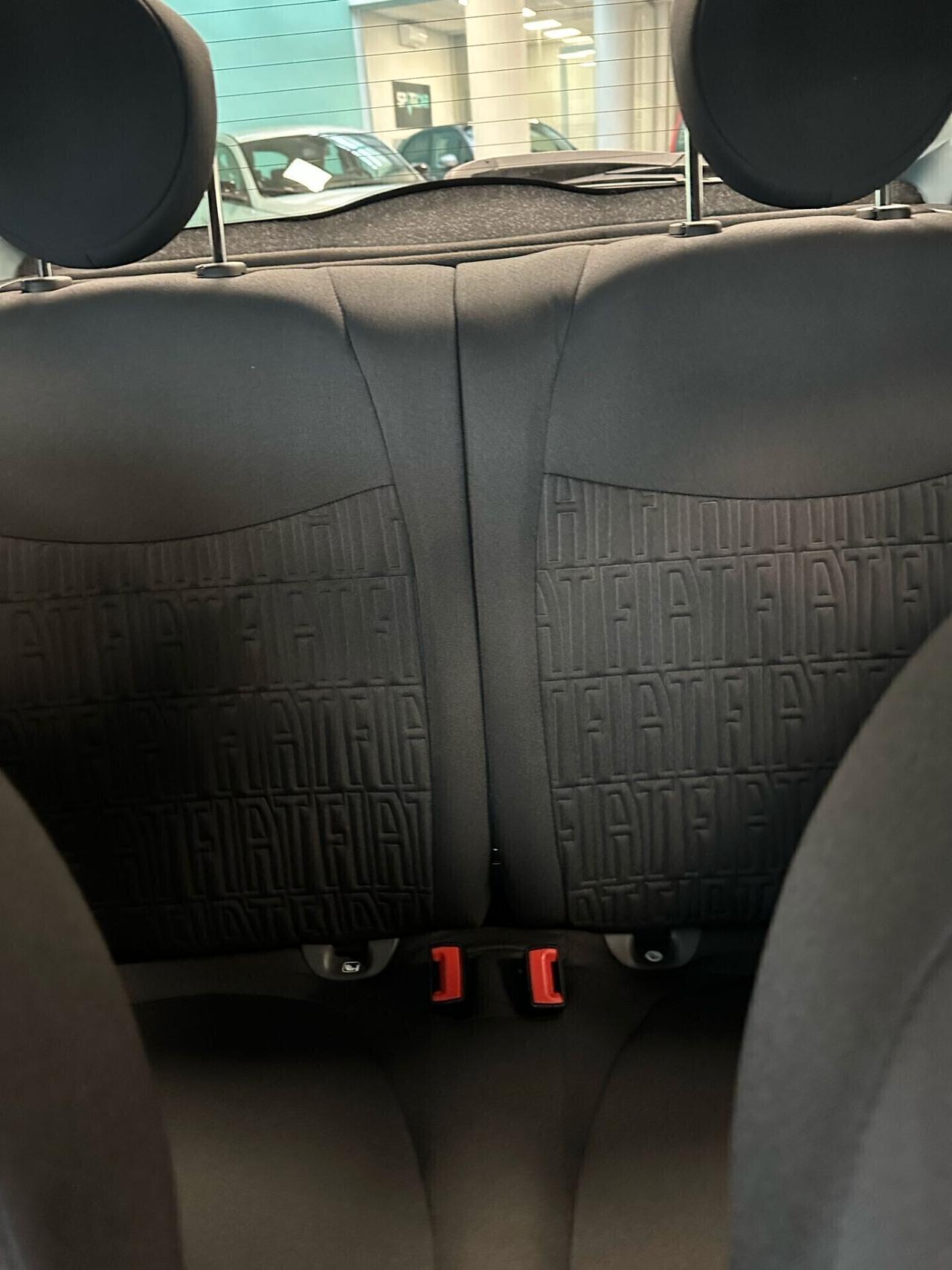 Fiat 500 1.0 Hybrid Dolcevita 2024 km aziendale