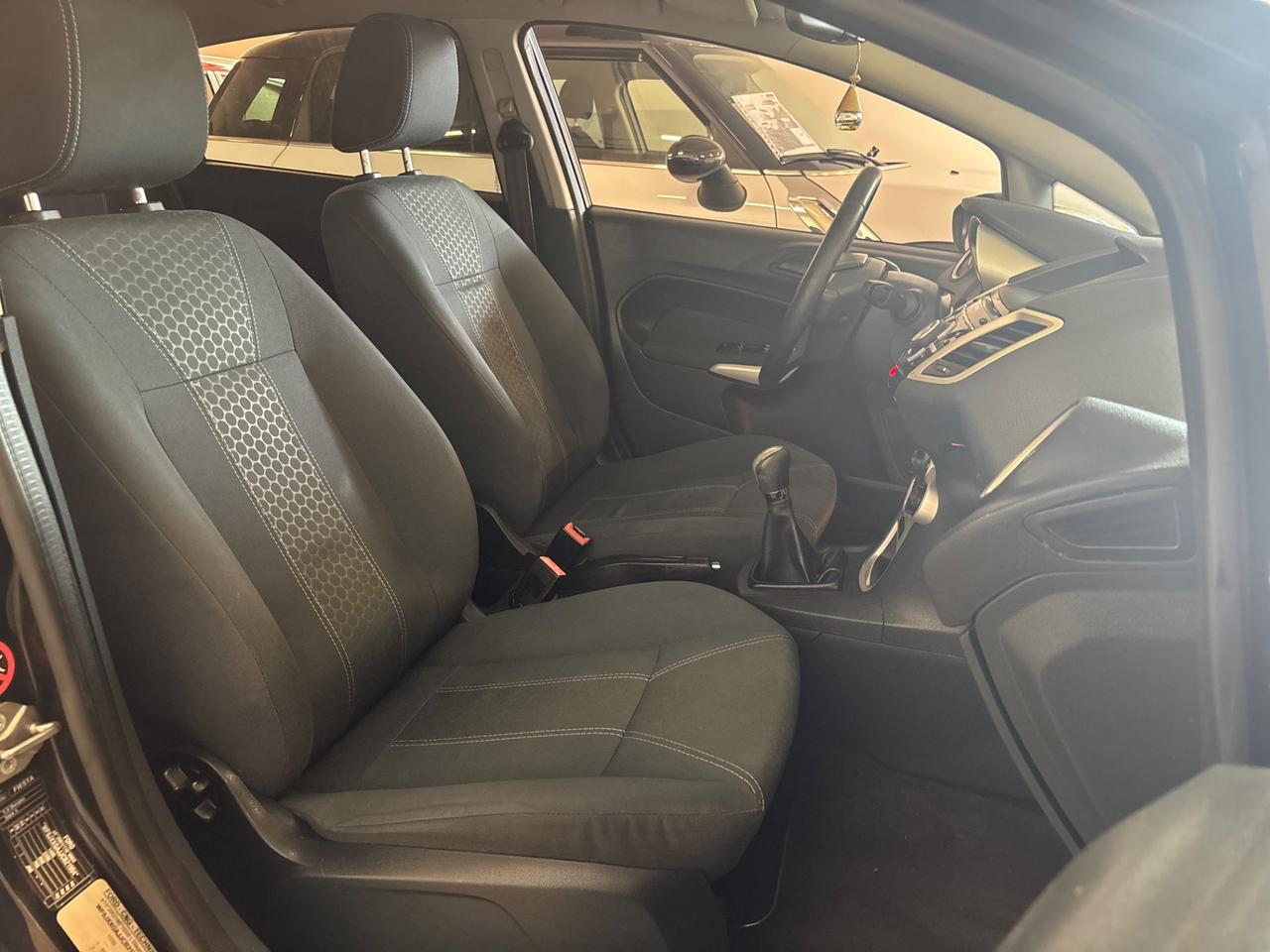 Ford Fiesta 1.4 5 porte Bz.- GPL Titanium