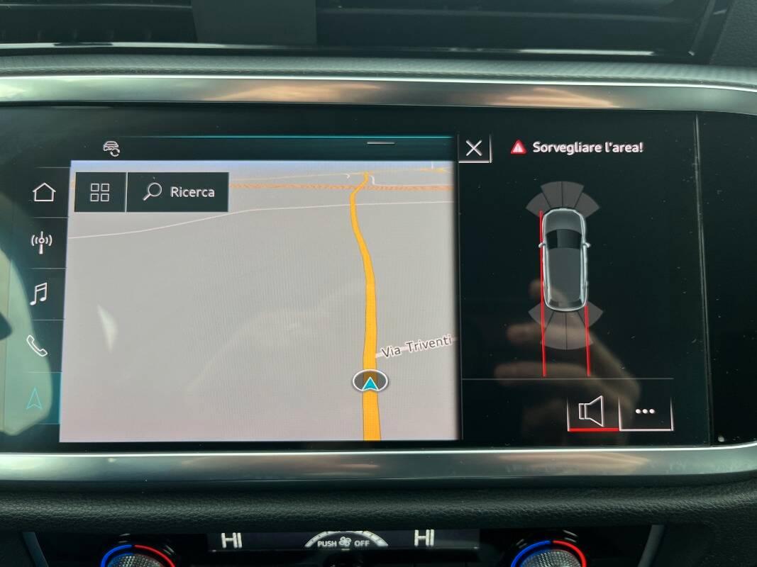 Audi Q3 35 1.5 tfsi mhev Business s-tronic