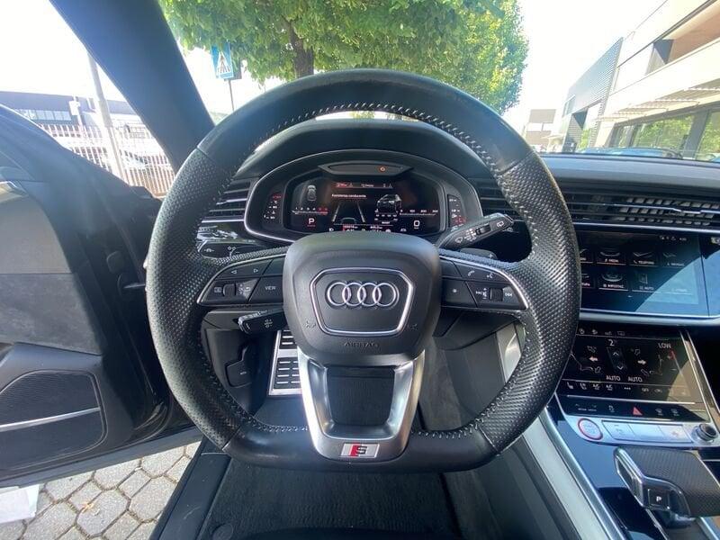 Audi Q8 SQ8 TDI quattro tiptronic