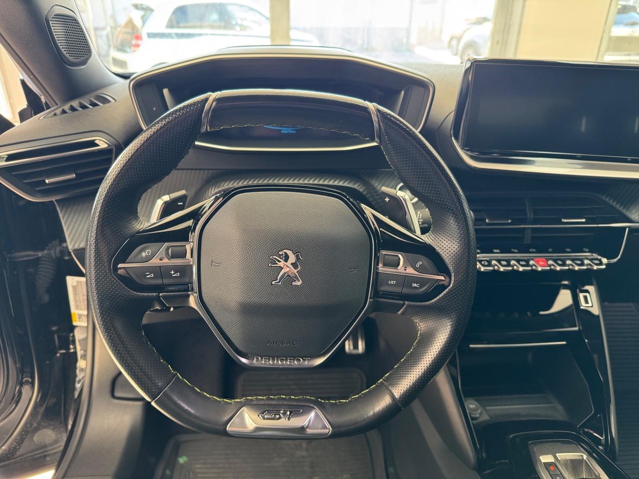 Peugeot 2008 BlueHDi 130 S&S EAT8 GT