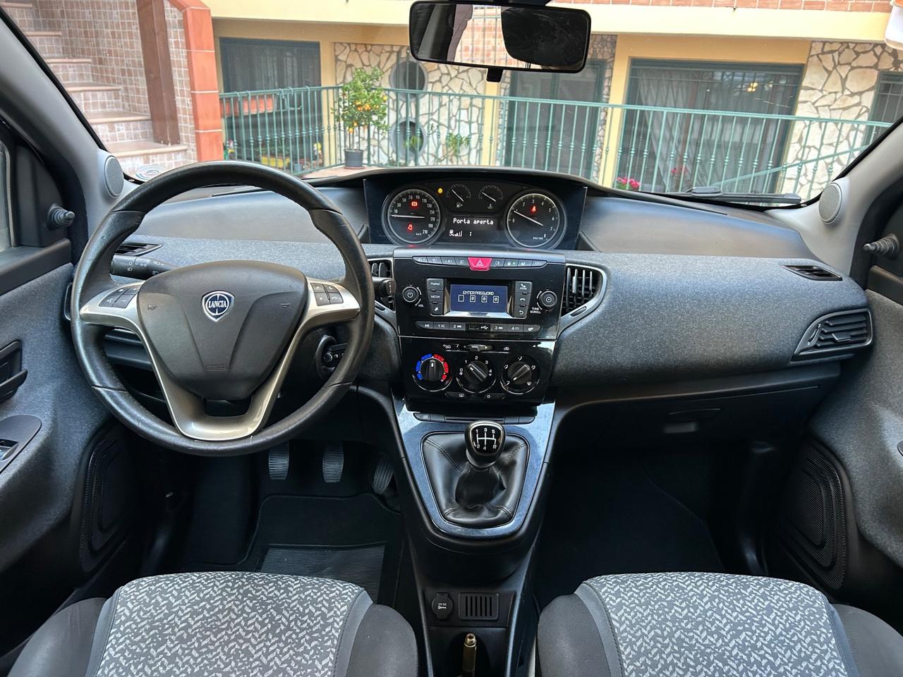 Lancia Ypsilon 1.2 69 CV 5 porte GPL Ecochic Gold 2019