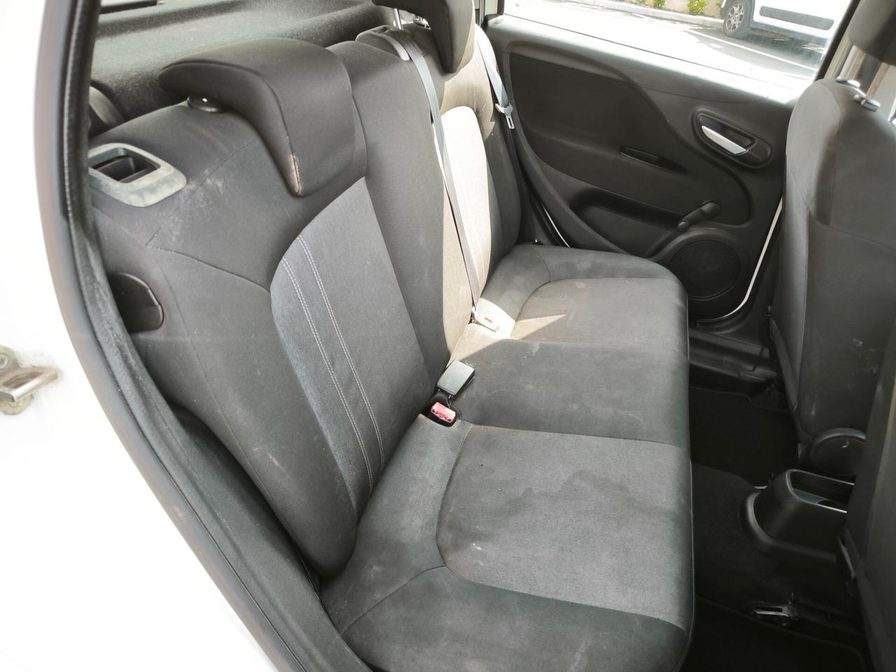 Fiat Punto 1.4 8V 5 porte Natural Power Street