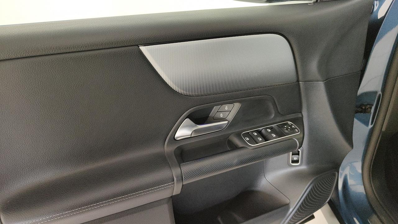 Mercedes-Benz GLB 200 d Business Extra auto