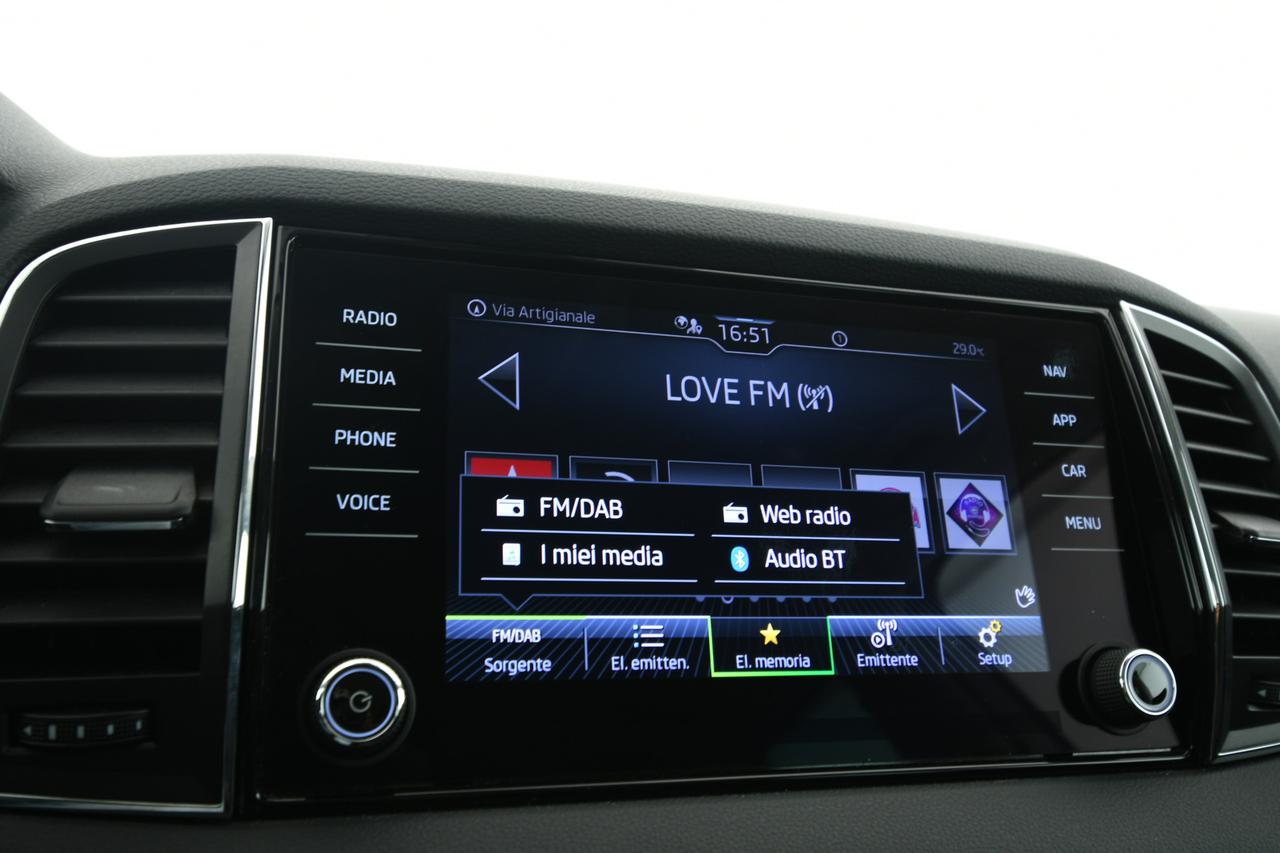 SKODA Karoq 2.0 tdi evo Executive 115cv dsg NEOPATENTATI+CAMERA+ACC