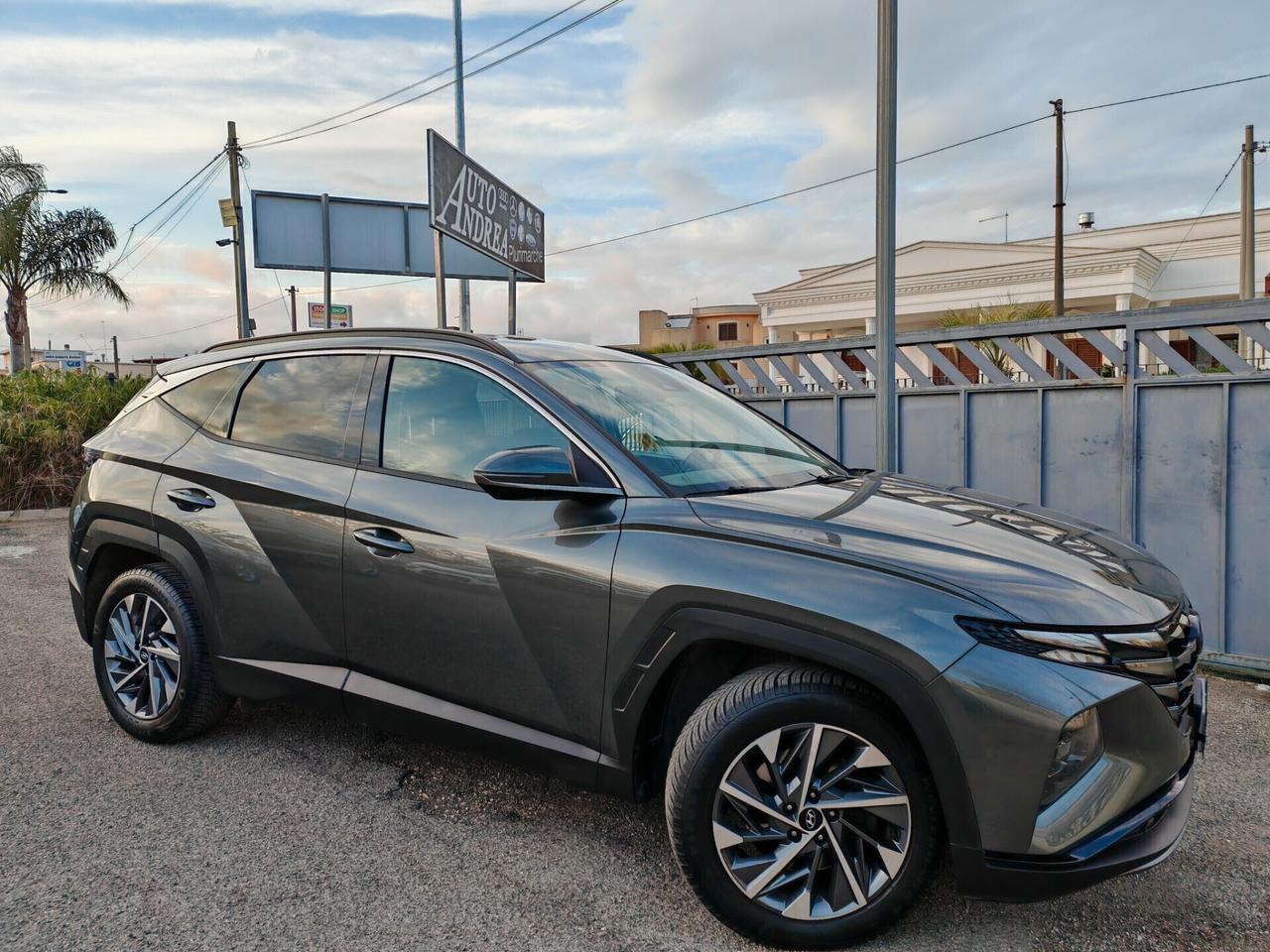 Hyundai Tucson 16crdi hybrid navig cam led 2022