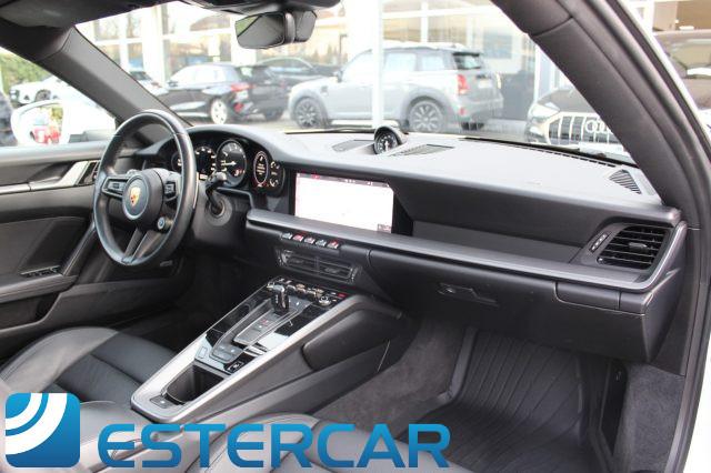 PORSCHE 911 992 Carrera