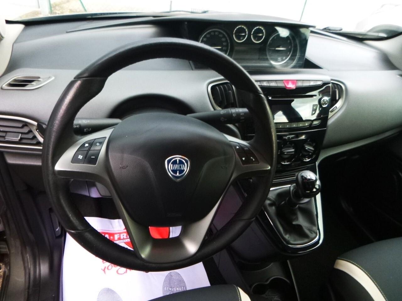 Lancia Ypsilon 1.2 69 CV 5 porte Elefantino,NEOPATENTATI