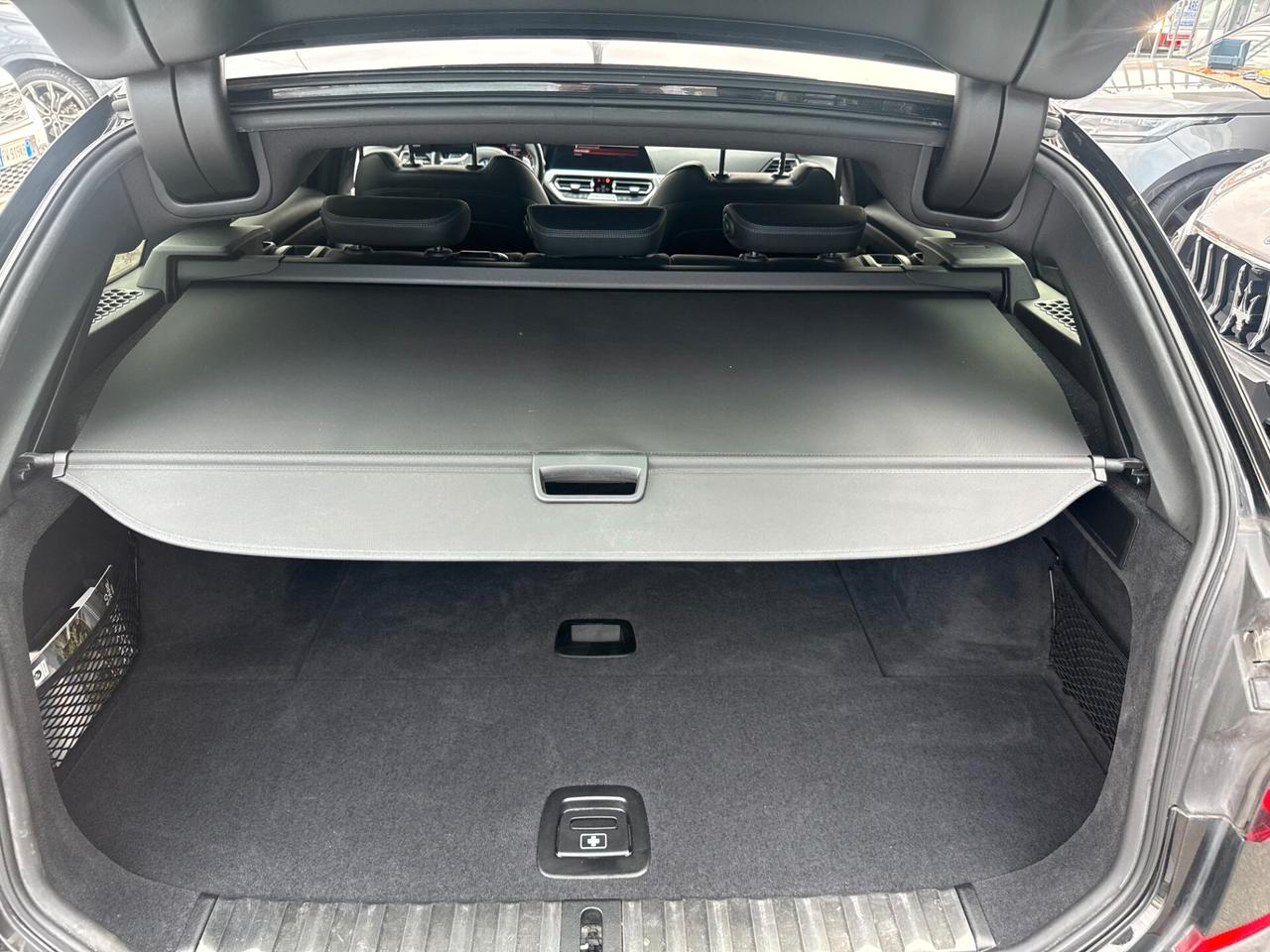 Bmw 320 320d xDrive Touring Msport