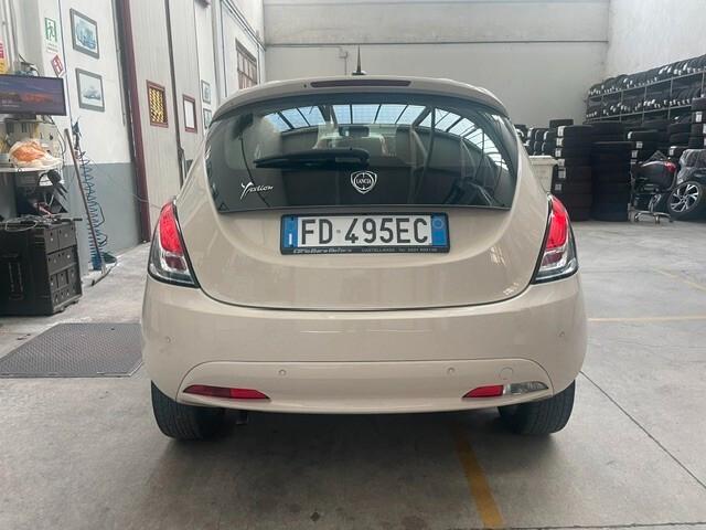 Lancia Ypsilon 1.2 69 CV 5 porte S&S Platinum Edition E6 Km 74.000
