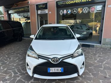 Toyota Yaris 1.0 5 porte Lounge 69CV NEO PATENTATI