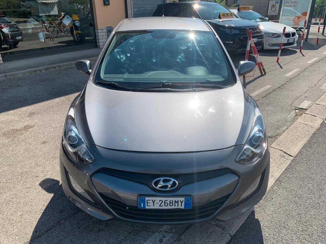 Hyundai i30 1.6 CRDi 5p. Comfort Neopat.