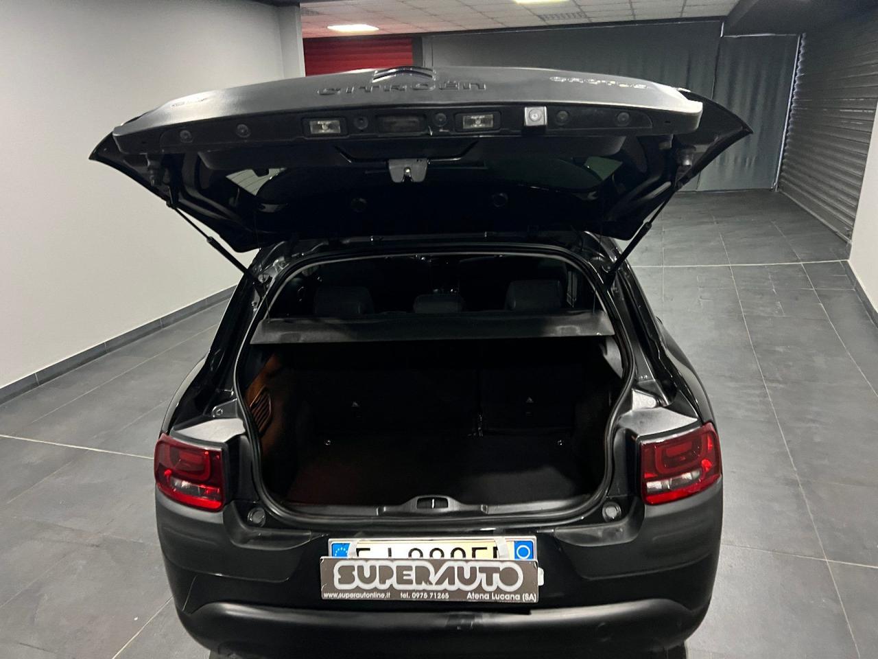 Citroen C4 Cactus 1.6 BlueHDi 100 EAT6 Shine CAMBIOAUTOM/NAVI/RETROC