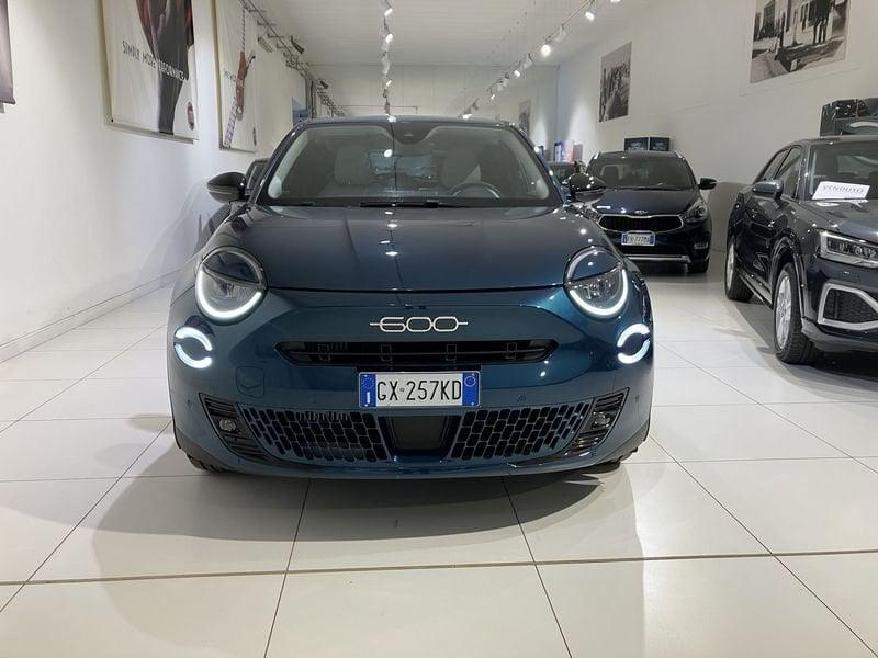 FIAT 600 600 Hybrid 100 CV DCT MHEV La Prima