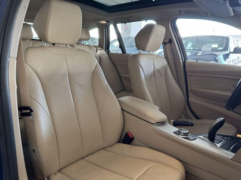 BMW Serie 3 Touring 320d xDrive Business Advantage
