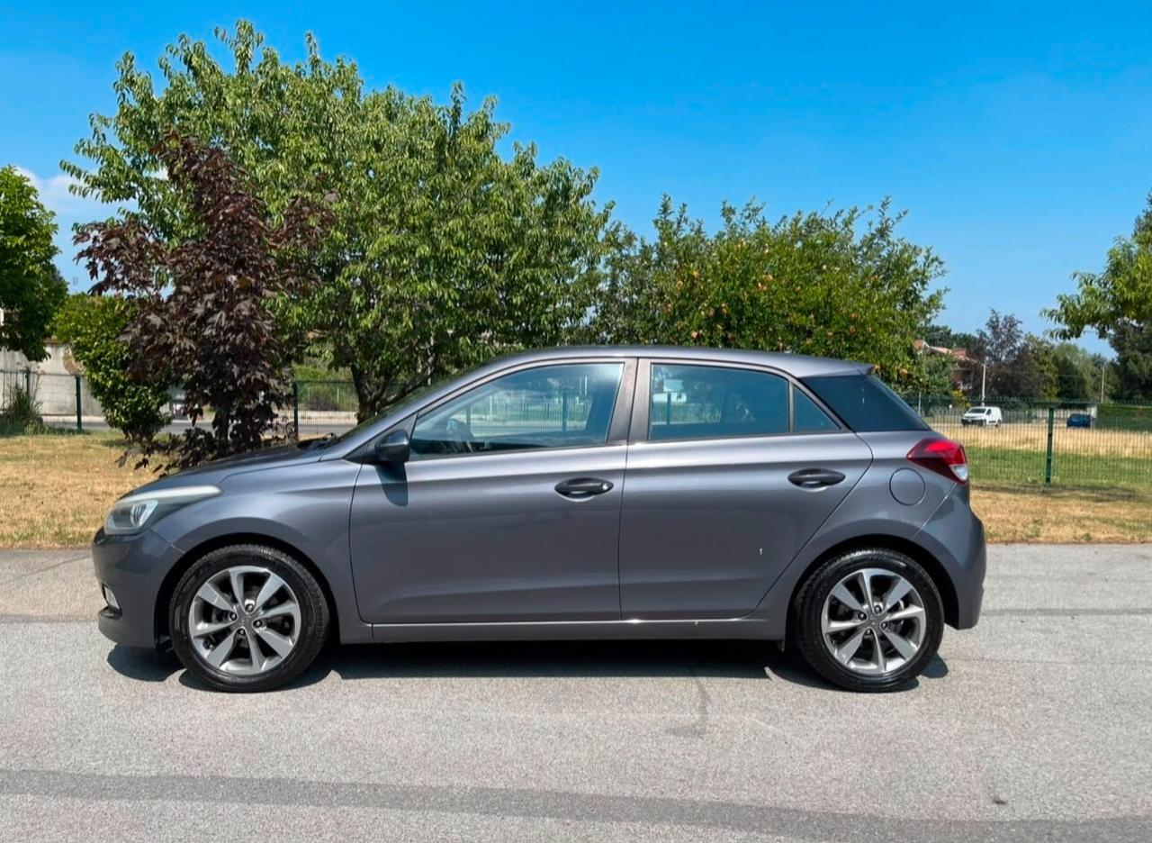 Hyundai i20 1.2 84 CV 5p Style - Neopatentati