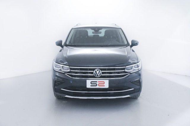 VOLKSWAGEN Tiguan 2.0 TDI 150CV SCR DSG 4MOTION Elegance Fari Matrix