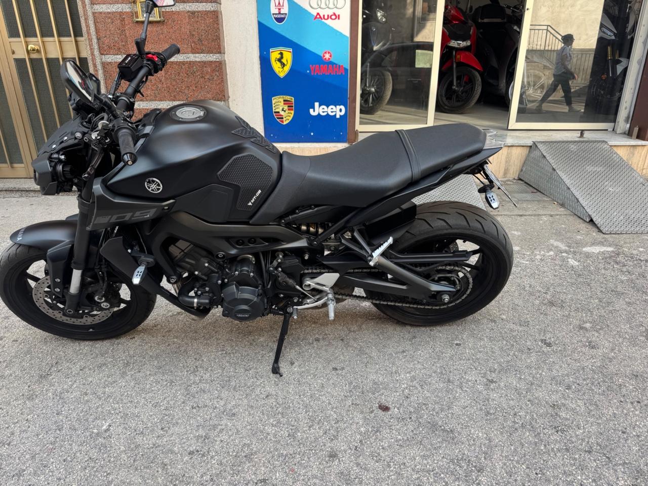 Yamaha MT-09 Sport