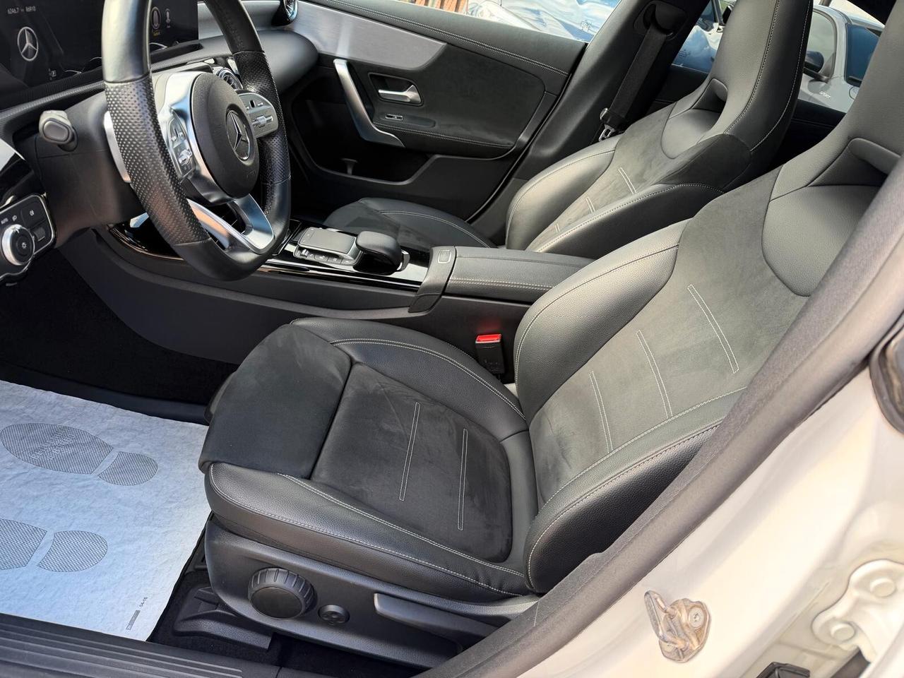 Mercedes-benz CLA 200 D 150 cv. Automatic NIGHT EDITION (Full optional)